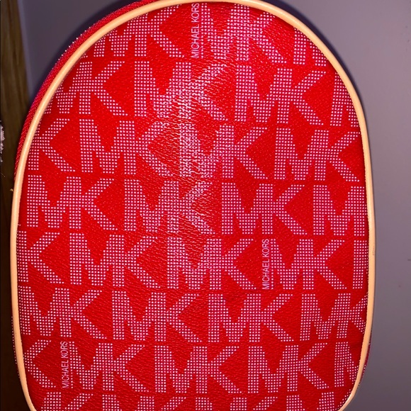 Michael Kors red handbag ❤️ - Picture 4 of 4